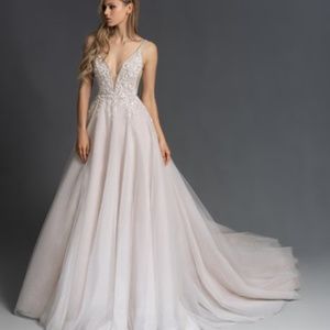 Hayley Paige Lauren Wedding Dress